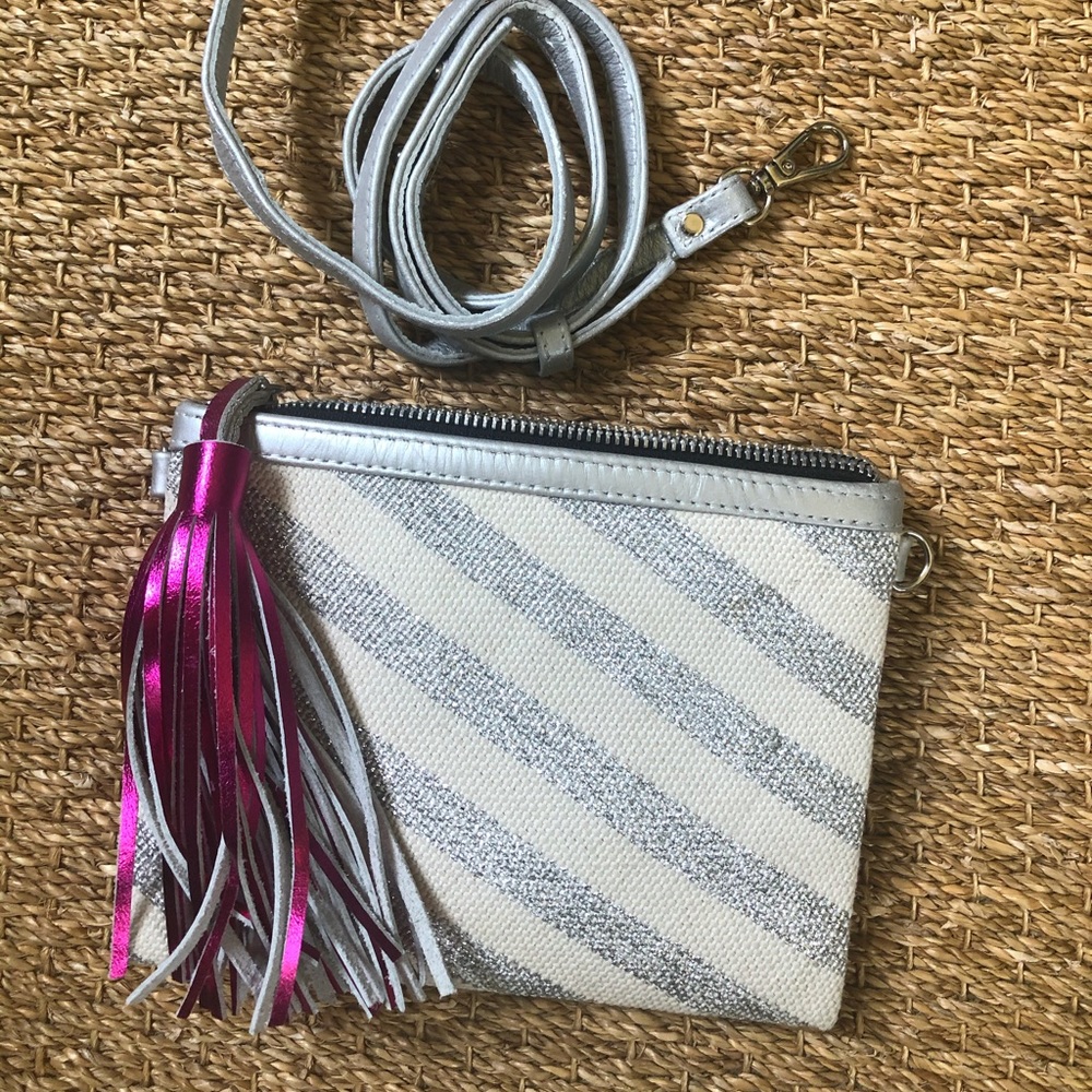 WKND WYFR small clutch/crossbody
